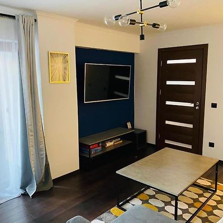 Aparthotel City Center Targu Ocna Buitenkant foto